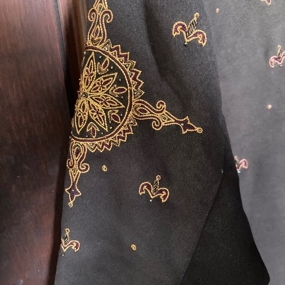 Pakistani designer brown suede long kameez embroidered in fall colors - Picture 4 of 9